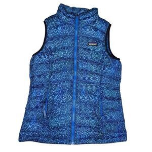 Patagonia Blue Puffer Vest. Size Child’s Large. Excellent Condition!!